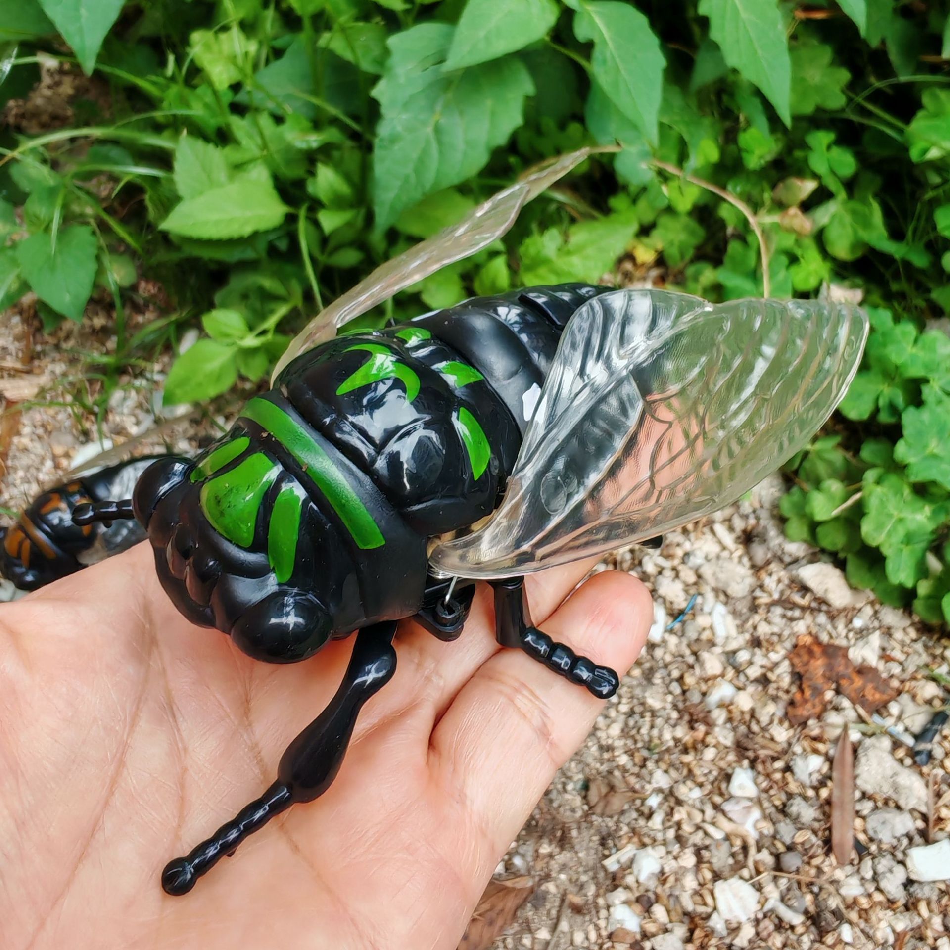 New Wind Up Insect Bionic Toys - Prank Toys recension och pris