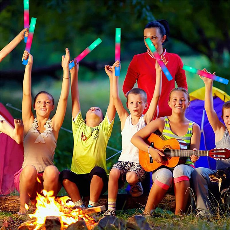 【Big Deal】Glow Sticks Bulk, LE - Flashing Led Foam Sticks Party recension och pris